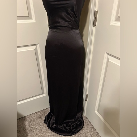 Elegant Black Satin formal Evening Gown/wedding dress, prom dress- open back - Picture 3 of 8
